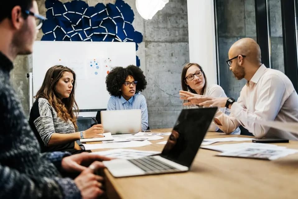Jetzt webseite erstellen lassen essen – Schnell, modern & professionell