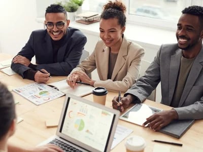 Jetzt webseite erstellen lassen essen – Schnell, modern & professionell