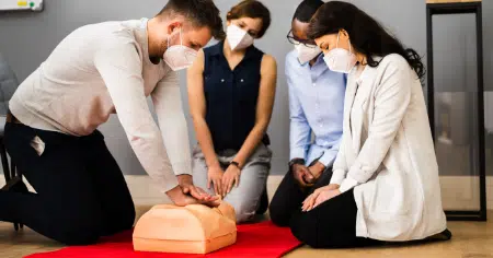 Erste-Hilfe Kurs Führerschein München für Architekten: Standortsicherheit und Notfallprotokolle