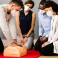 Erste-Hilfe Kurs Führerschein München für Architekten: Standortsicherheit und Notfallprotokolle