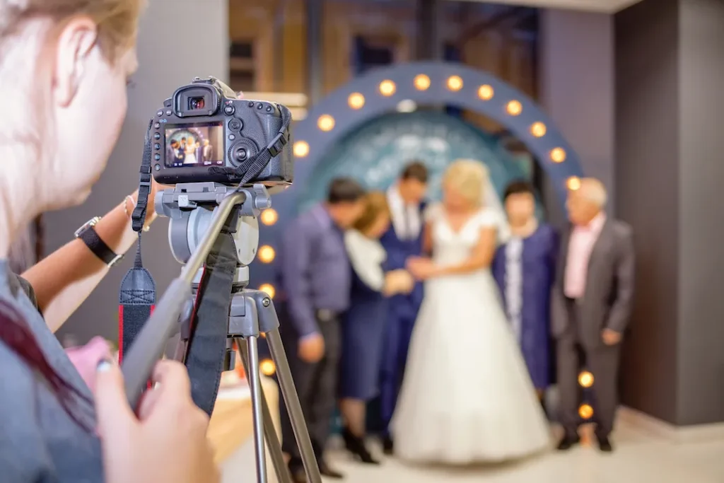 Hochzeit Videograf Düsseldorf: Die wichtigsten Tipps für das Erstellen eines Hochzeitsvideos, das die Emotionen und Freuden des Tages einfängt
