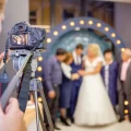 Hochzeit Videograf Düsseldorf: Die wichtigsten Tipps für das Erstellen eines Hochzeitsvideos, das die Emotionen und Freuden des Tages einfängt