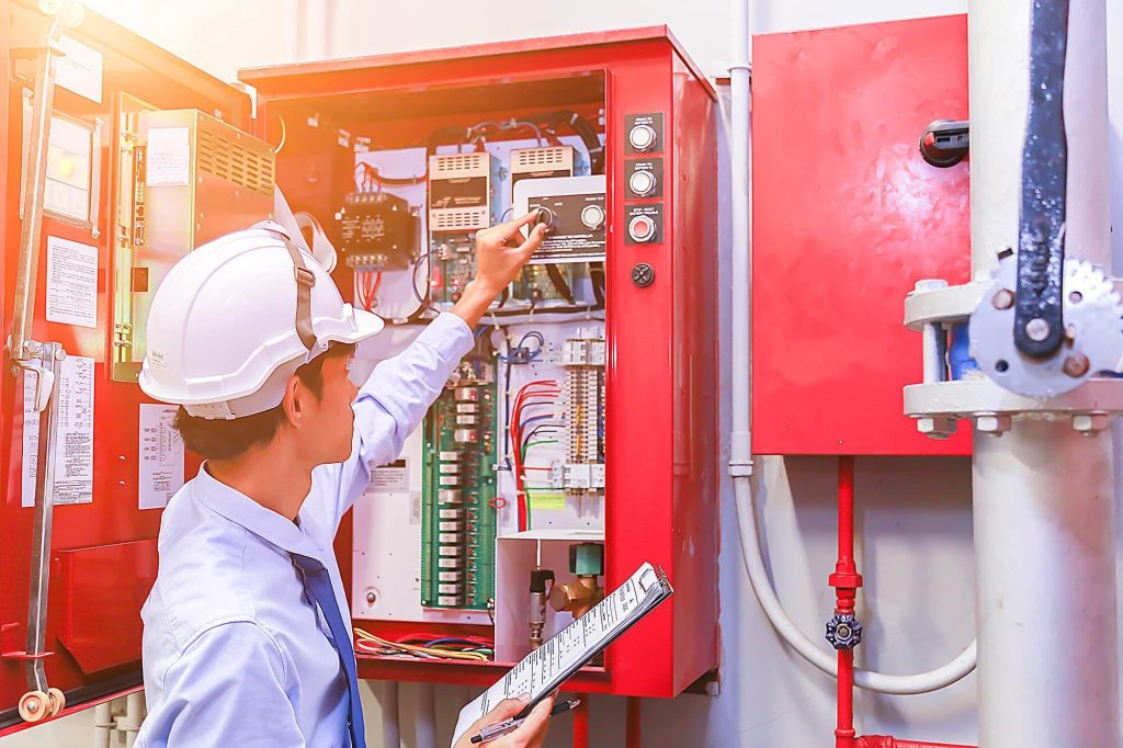 Elektrische Betriebsmittel sicher nutzen dank DGUV V3 Prüfung